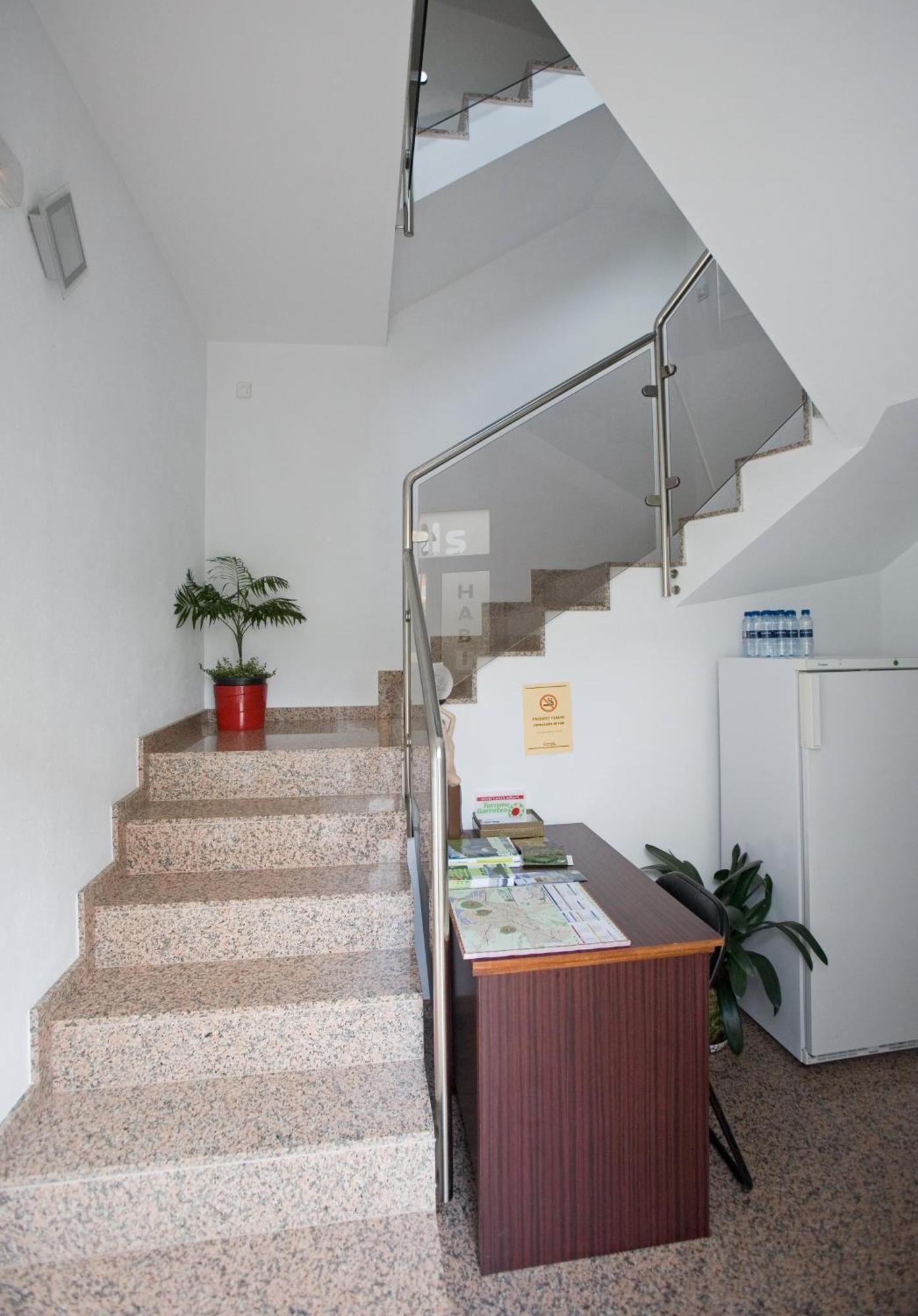 Amolls Restaurant I Habitacions Olot Zewnętrze zdjęcie