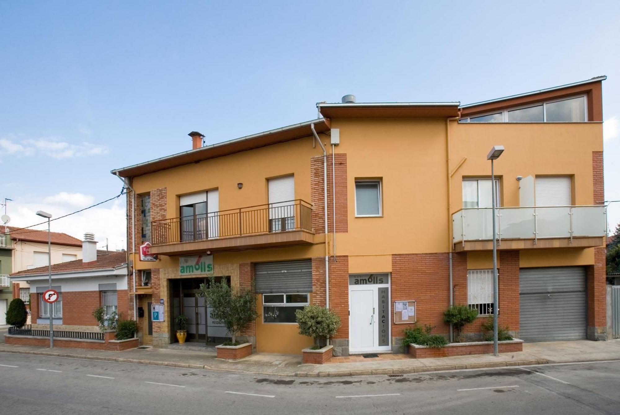 Amolls Restaurant I Habitacions Olot Zewnętrze zdjęcie