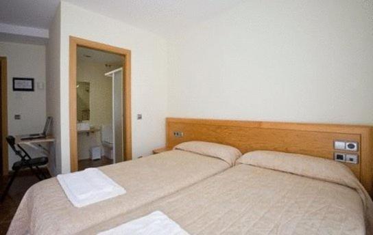 Amolls Restaurant I Habitacions Olot Pokój zdjęcie